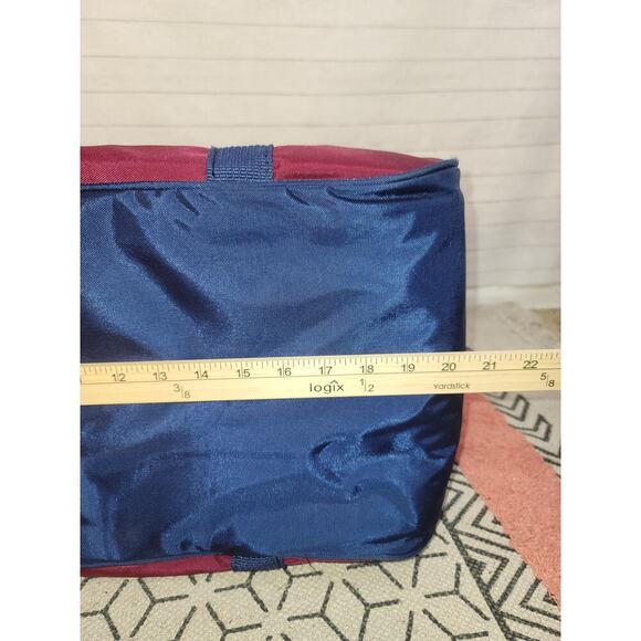 NIKE Y2K MAROON & NAVY DUFFLE BAG W SHOULDER STRAP - Picture 9 of 15